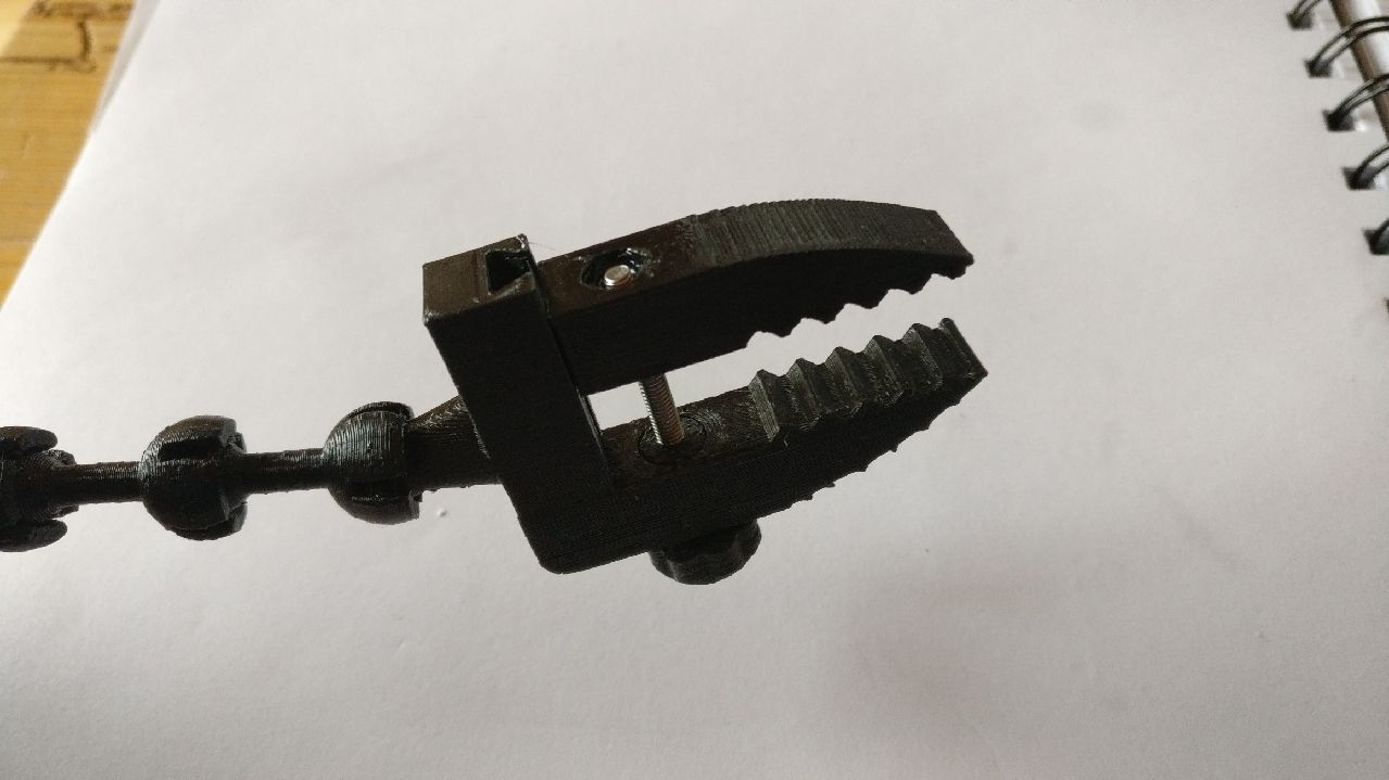 Download STL file Crocodile Vise Clamps (attachment for Solder Helper Hands) • 3D print object