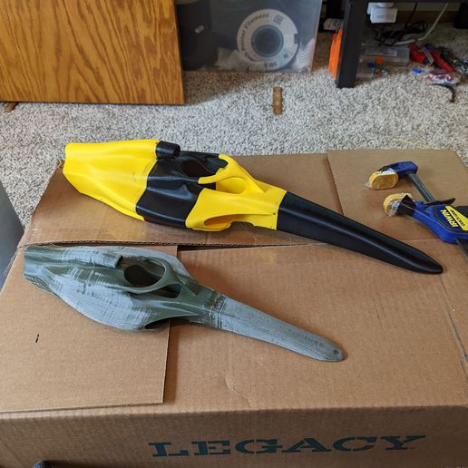 PXL_20221116_184717553.jpg F1 Car Body Model