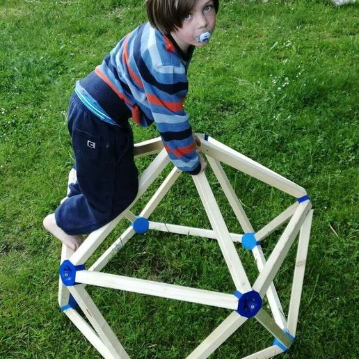 82e9d600781c2e97a8d5d3583e2daec5_display_large.jpg Icosaèdre régulier Dôme Connecteur d'interconnexion