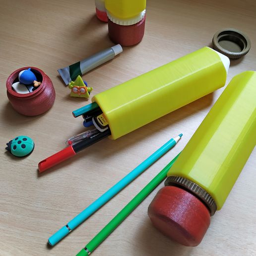 Pencil holder1.jpg Amélioration de la trousse à crayons