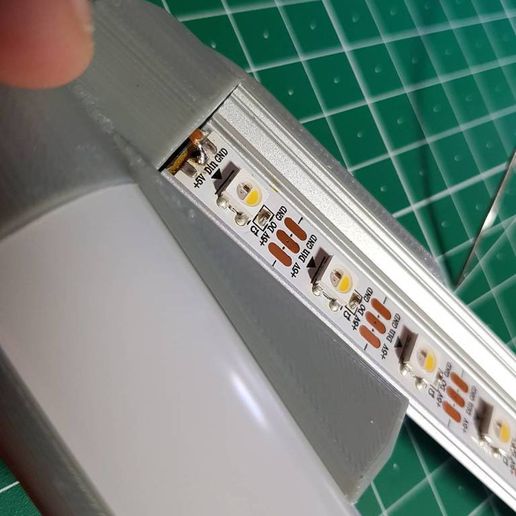 20211010_132316.jpg wled led strip lamp