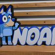 16275.jpg BLUEY LAMP WITH THE NAME "NOAH"