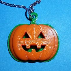 20191027_210418.jpg Jack-O'-Lantern Pendant