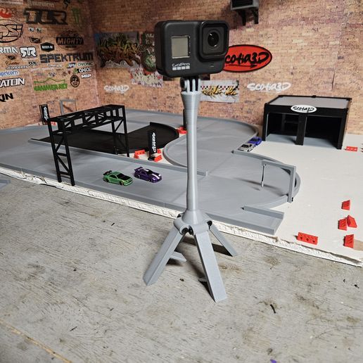 1000019489.jpg GOPRO TRIPOD STAND