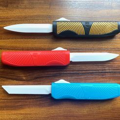 Three-Knives.jpg Toy OTF Switchblade (Double Action)