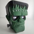 1.jpg 3D Frankenstein Head with Animated Eyes