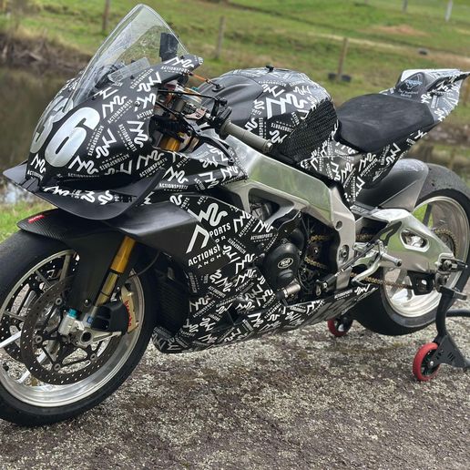 1334dc0905d22c0a3eac76f590450850.jpeg Aprilia RSV4 MotoGP Style Wing Winglet