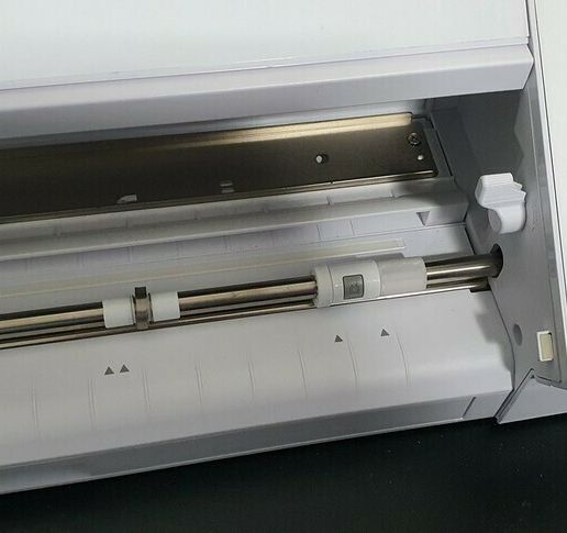 20220314_205912.jpg Роликовая заглушка Silhouette Cameo 4