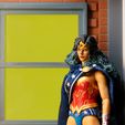 2020-10-19-49536.jpg Wonder  Woman headsculpt for Mezco one:12