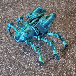 hornedbeetle-oblique.jpg Файл STL Рогатый жук в стиле стимпанк, яркий черный 3D, артикулирующий, позирующий, механическое насекомое, печать на месте и без опор, VB3D・3D-печать дизайна для загрузки