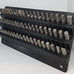 20210802_135624.jpg STL-Datei SCHRAUBENDREHER BIT-HALTER SCHRAUBENDREHER 6,35mm 1/4" STAND STORAGE RACK WALL MOUNT 60 Löcher・Design für 3D-Drucker zum herunterladen