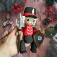 462551527_519073444287283_1414051284916943606_n.jpg NutCracker Flexi Figure with Accessories. Print in Place Christmas Holiday Festive Home Decor Display