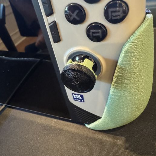 image4.jpeg MSI Claw 8 Ai Plus Joystick Caps