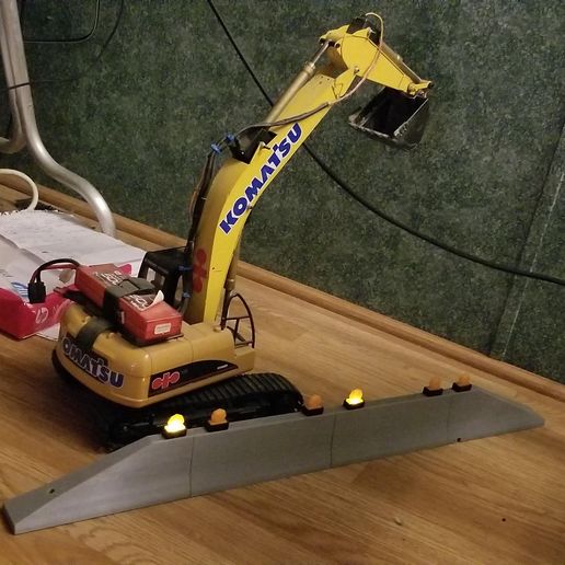 20210612_001904.jpg Échelle 1/14 (ATTENTION) Barrière Jersey