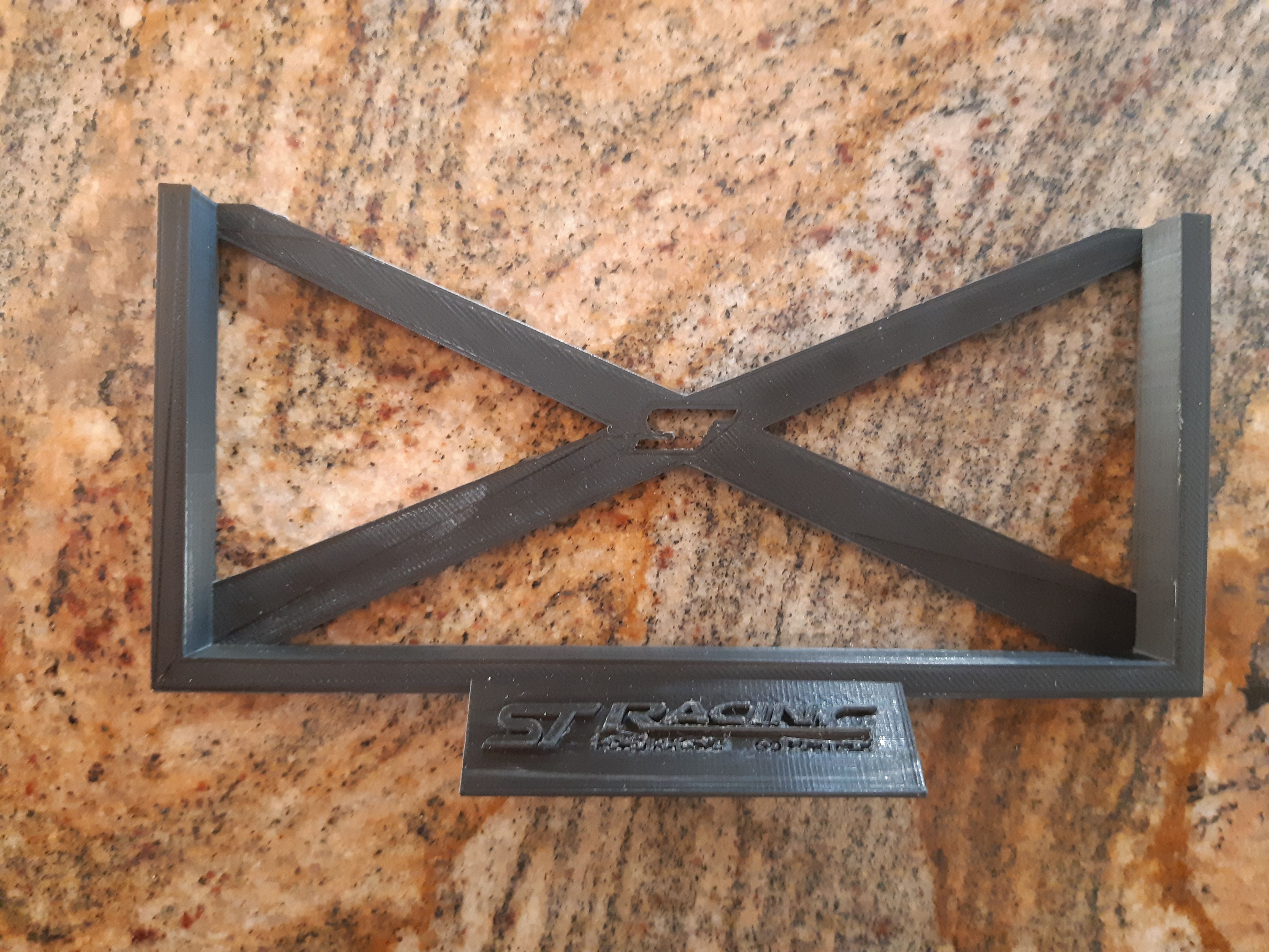 STL file Mobile Phone Holder Ford fiesta ST samsung a8 with shell・3D printer design to download