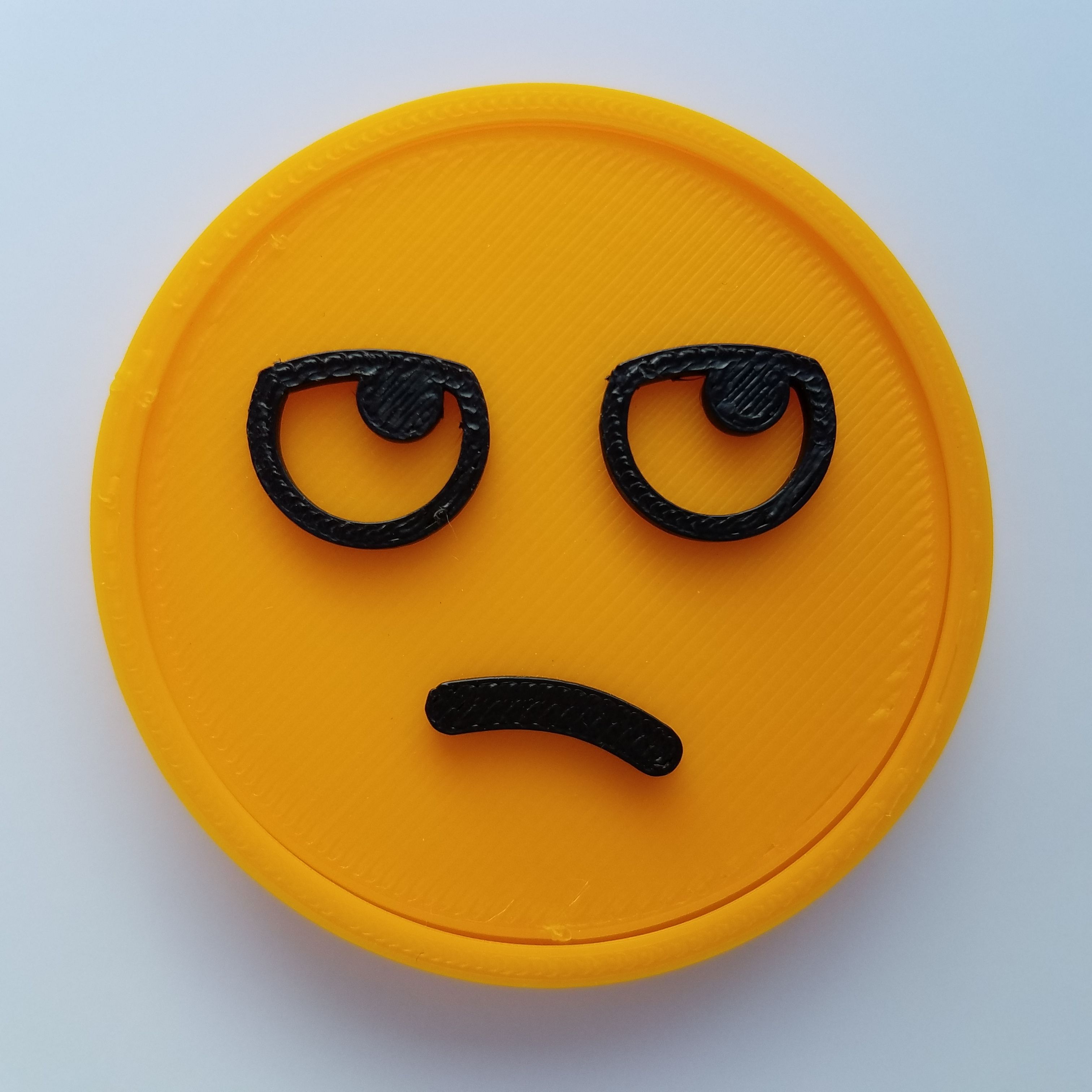 20191116_153404.jpg Fichier STL Badge Emoji Snap Eye Roll Emoji pour les yeux・Plan imprimable en 3D à télécharger, abbymath