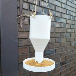 Fichier 3D gratuit Mangeoire sphérique pour oiseaux 🌳・Modèle pour  impression 3D à télécharger・Cults