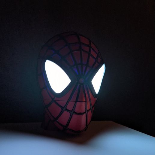 153355038_813572729236227_415486860798472146_n.jpg Spiderman mask
