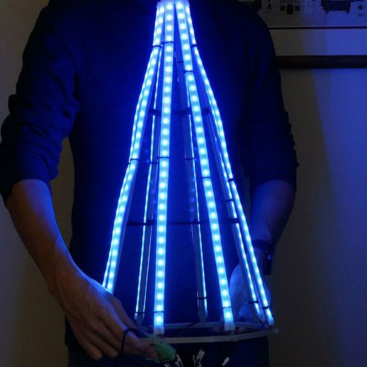 45d72236-c51a-4391-a240-0ece3d0b2d1c.jpg Arbre de Noël avec plume RP2040 Scorpio