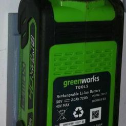 greenworks_batt_bracket.jpg Greenworks 40V battery wall bracket