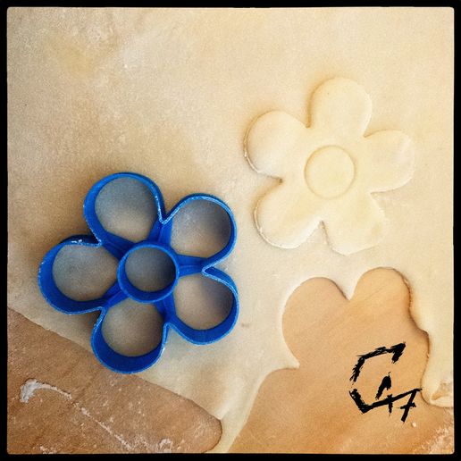 Flower Cookie cutter 3D model