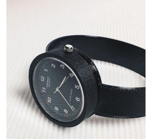 a98c6ae72f36824f087d7d2fadf0cd3e_preview_featured.jpg FDM-Uhr