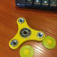 IMAG0141.jpg Fidget spinner with 628 bearing and 3 or 6 M8 nuts with grip