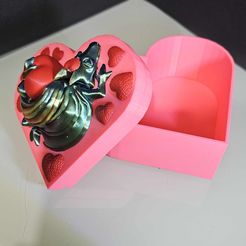 LOVE-DRAGON-HEART-BOX-LID-OFF.jpg LOVE DRAGON VALENTINES HEART BOX