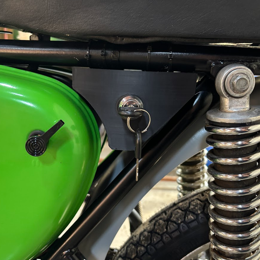 01.png Simson S51 Werkzeugbox / Toolbox