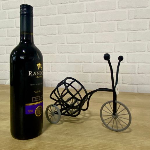 02.jpg 2-in-1 Decorative Stand for Vase and Wine