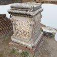 Roman_Marble_Plinth_3.jpg Römischer Marmorsockel 3D-Scan