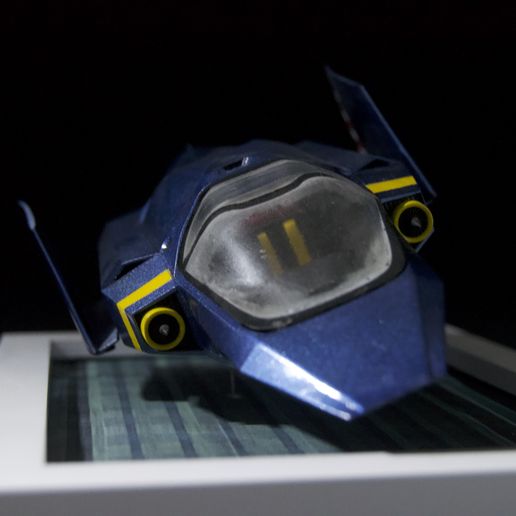 DSC_0094.jpg Blue Falcon Non Scale Model Kit
