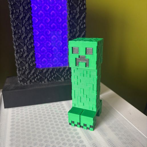 Creeper-Picaro-close.jpeg Creeper