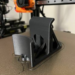 IMG_4380.jpg Free STL file Xbox controller and headphone wall mount・3D printer model to download