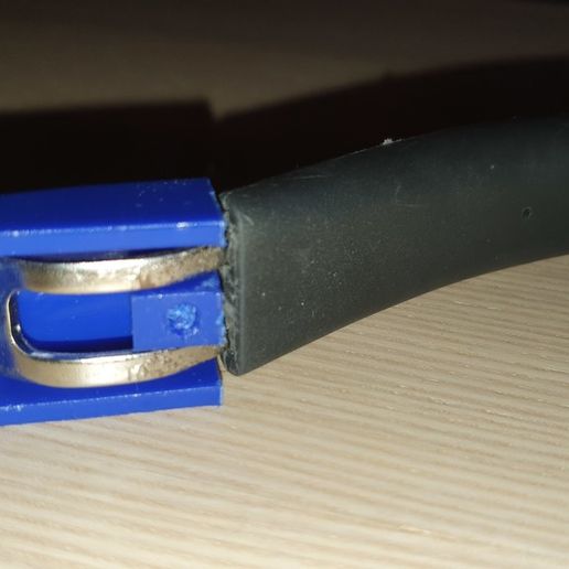 Download free OBJ file Antler suitcase handle bracket • 3D print object