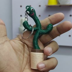 241767928_10159910852684683_6131686114945281215_n.jpg STL file Dancing cactus keychain・3D printer model to download