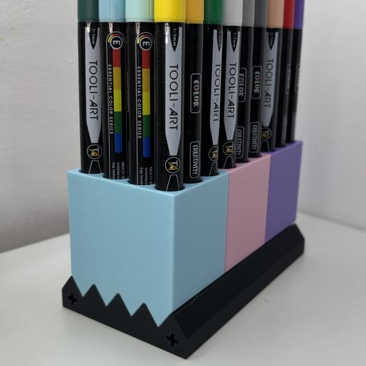IMG_5647.jpeg Modular Markers Organizer - Customizable 3D-Printed Pen Holder and Desk Organizer