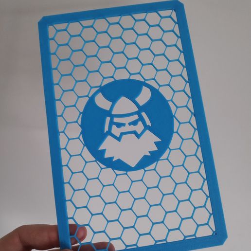 1704617992626.jpg Seitliche Mesh-Alternative zur Befestigung an der Seite des Warganizer-Koffers.