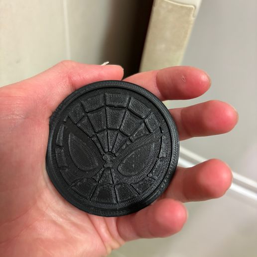 Interchangeable fridge magnets.