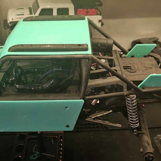 481893069_1144211077400486_6770061175199834637_n.jpg H10 OPTIC ROOF SKIDS