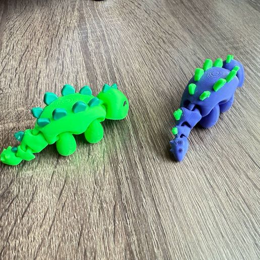 stego1-11.jpg Cute Tiny Articulated Stegosaurus