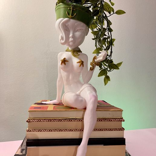 She-Sailor Planter