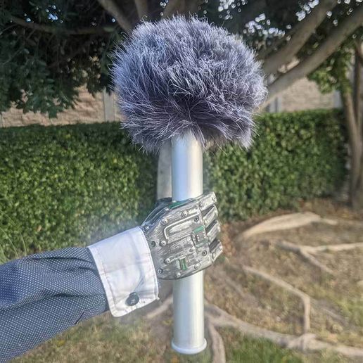 PXL_20210201_230658628.jpg Rode Go Interview Handle