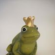 IMG_20180716_195826.jpg Free STL file Crowned Frog・Object to download and to 3D print