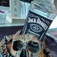 PSX_20240225_142152.jpg Skull Jack Daniel's 70cl Bottle Stand
