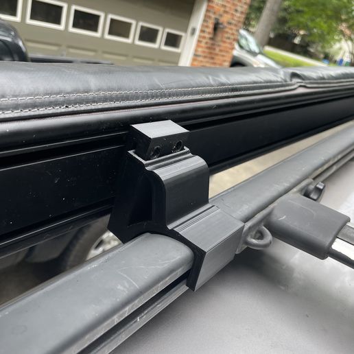 IMG_2342.jpg Support de store à dégagement rapide pour lc 100