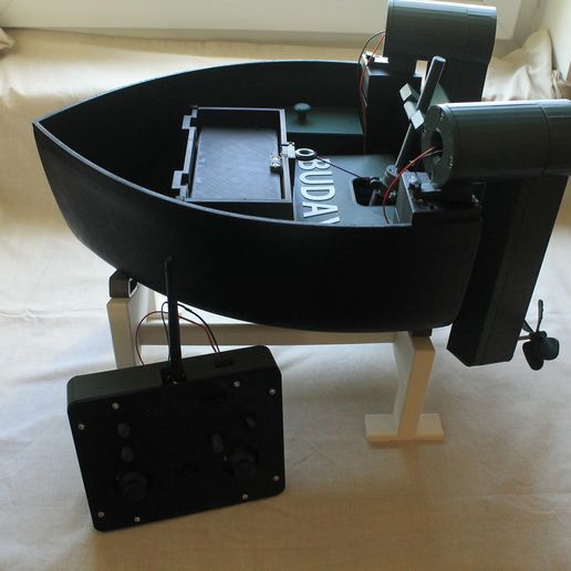 _MG_9022.jpg Double Motor and Double Bait Holder Bait Boat for Fishing