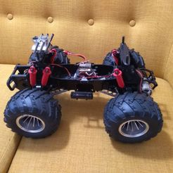 DoubleDare02.jpg Kyosho Double Dare and USA-1 Vintage Monster Truck Parts
