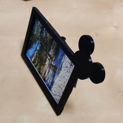 IMG_20221130_083852__01.jpg Fichier STL Cadre photo Mickey Mouse・Modèle pour impression 3D à télécharger