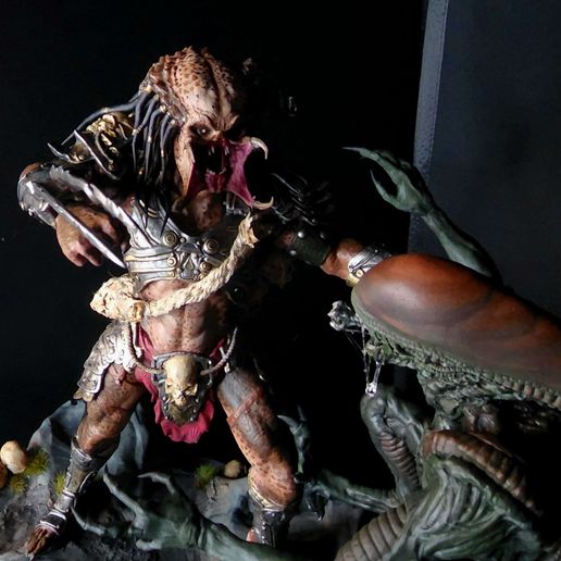 PX_3.jpg Alien VS Predator Statue